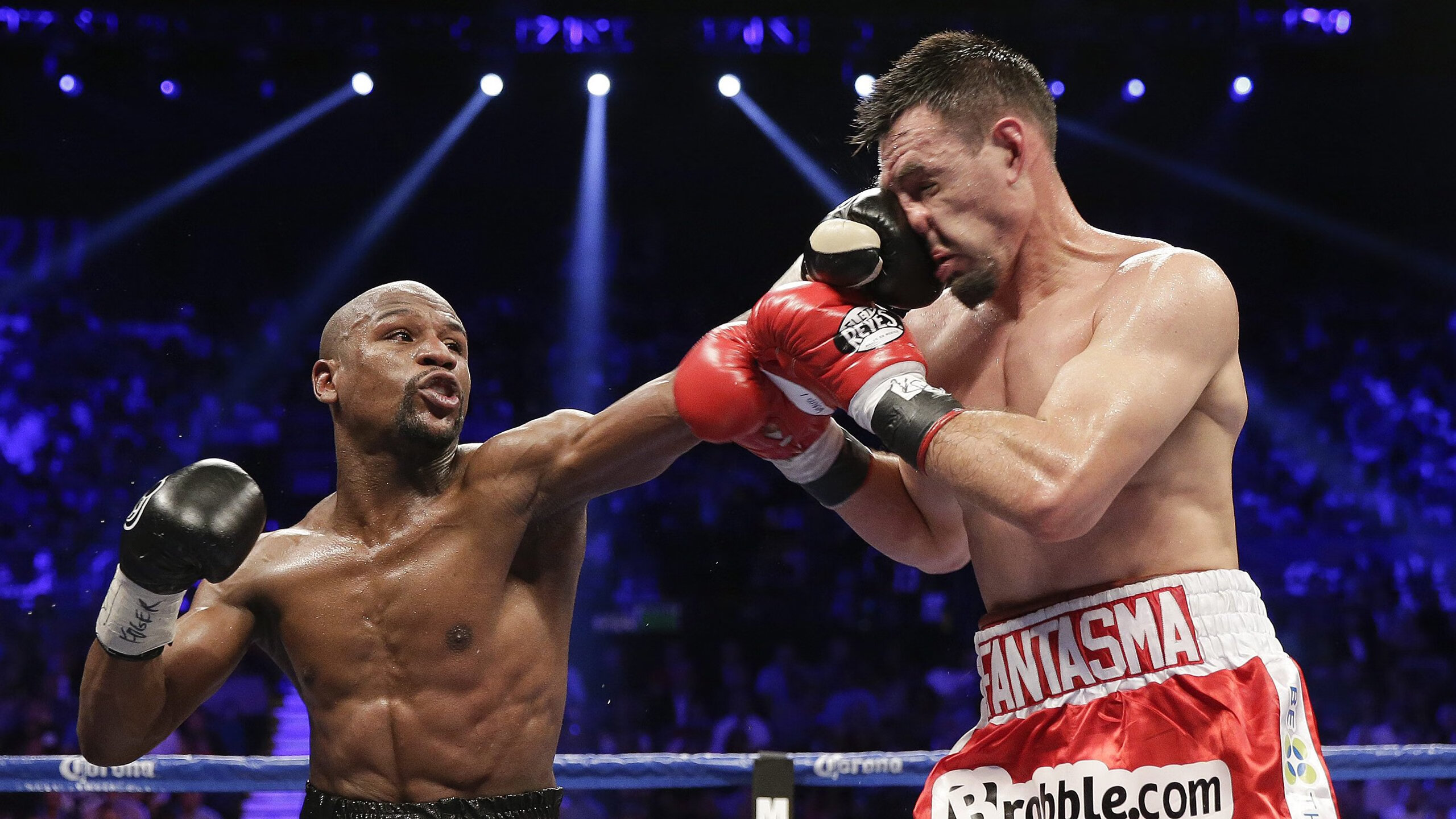 冰岛防线,当维京盾墙遇上罗马重炮,卡马文加一人凿穿千年神话